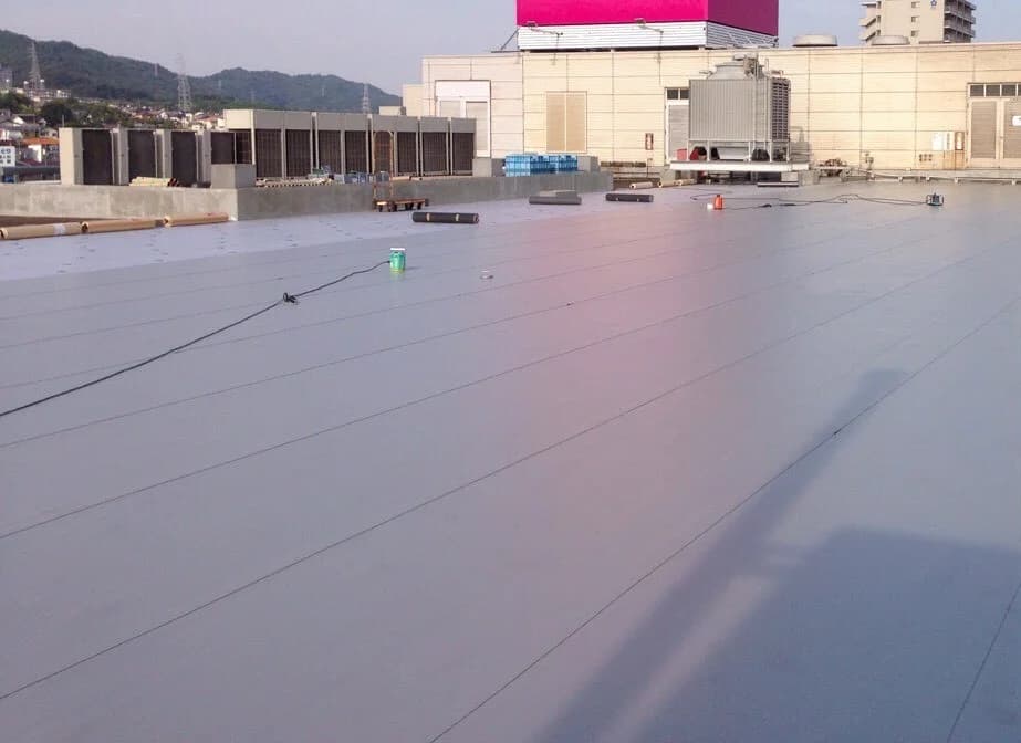 某屋上塩ビ防水改修工事