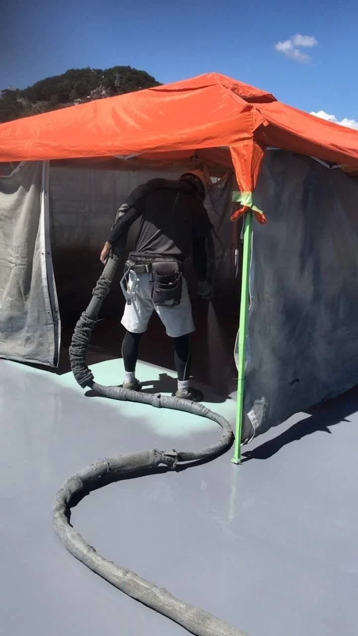 超速硬化ウレタンスプレー工法